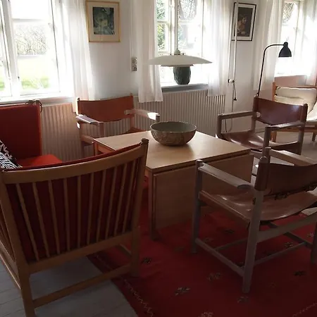 Holiday Lillebaeltvej D- 2704 度假居 *